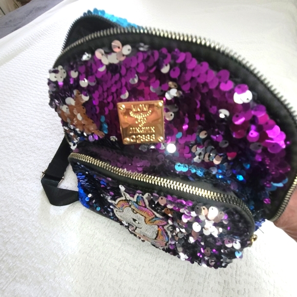 BAG Girls - Picture 2 of 5